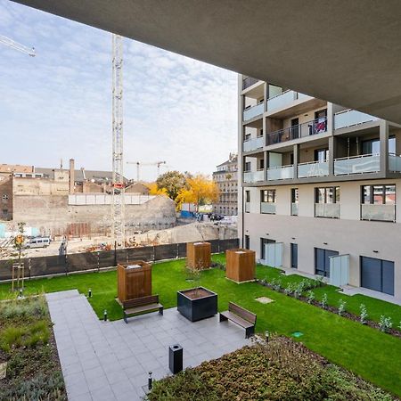 Westside River Apartment Budapest Bagian luar foto