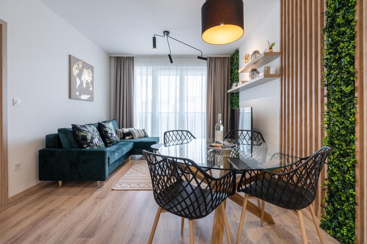 Westside River Apartment Budapest Bagian luar foto